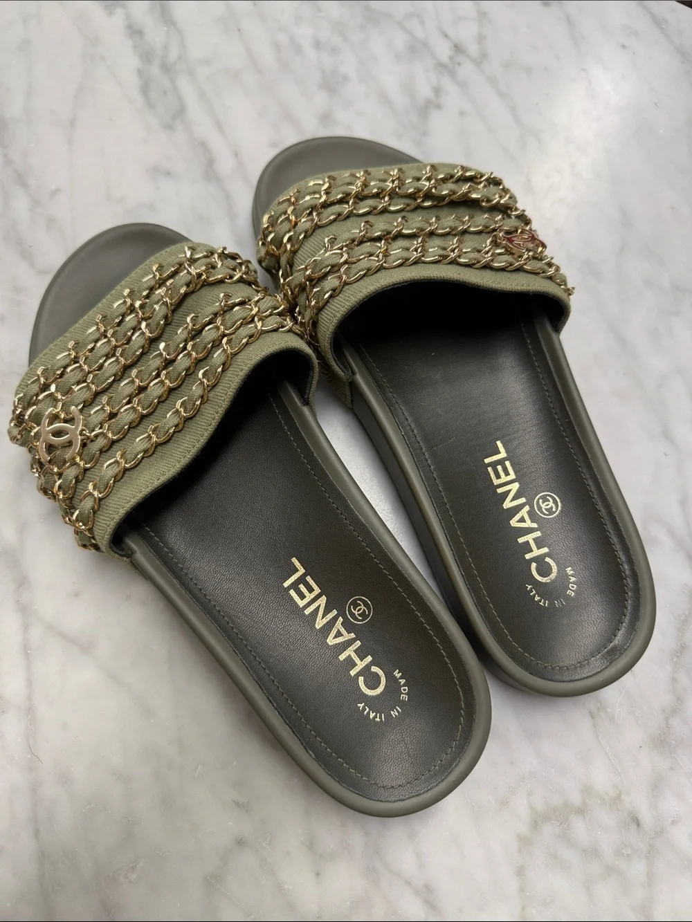 Chanel Green Interlocking CC Logo Canvas Slides size 38 - Picture 2 of 12